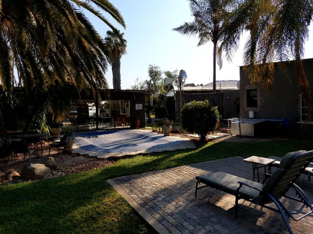 Bush Pillow Guest House Otjiwarongo Ngoại thất bức ảnh